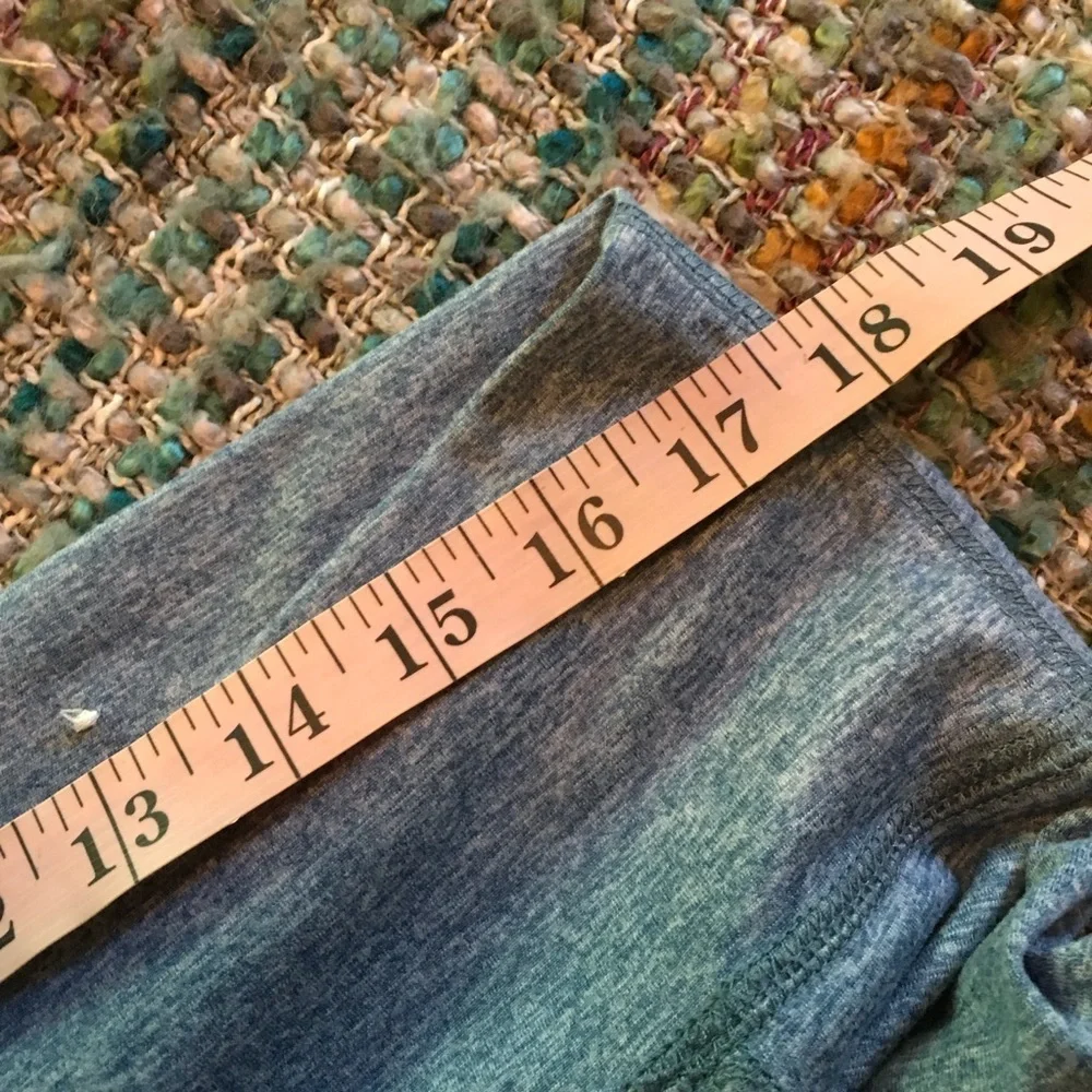 Enlighten XL Blue Heather Crisscross Waist Cropped Leggings Pockets High-Waist